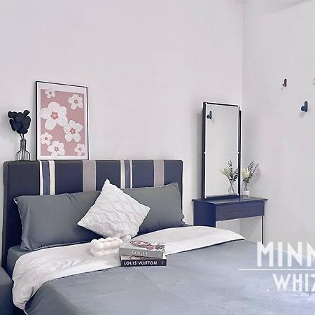 Netizen Near Mrt Couple Balcony Suite #31 Kampong Bukit Dukong Exterior foto